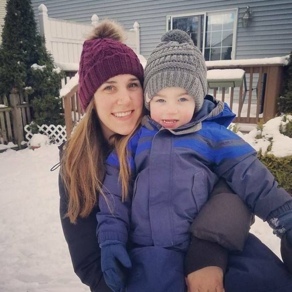 Meet your Posher, Stephanie - Picture 3 of 8